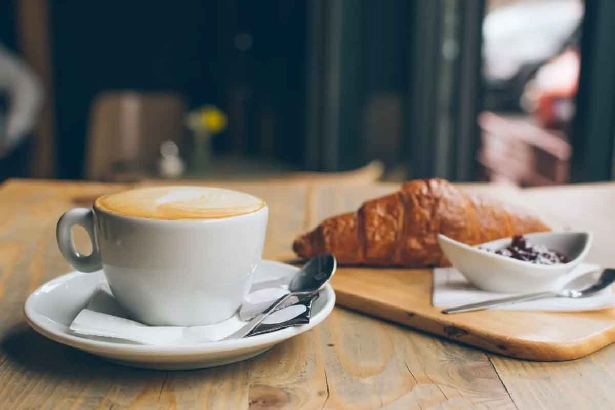 Freshly baked pastries and croissants, and vegan croissants 