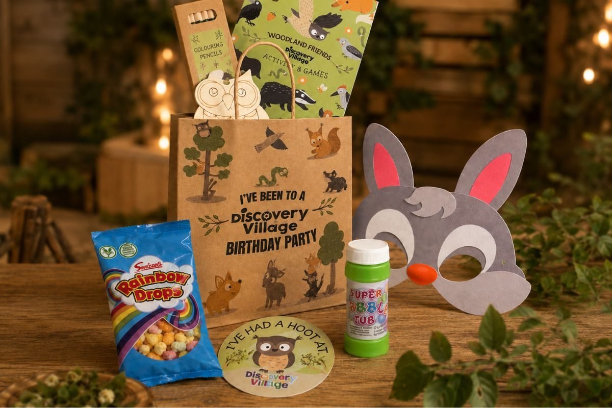 Celebrate your children's birthday party including food and drinks